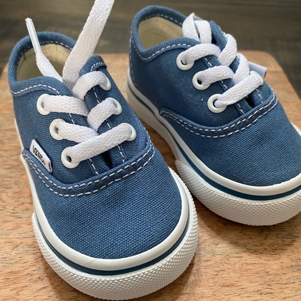 Vans Baby Toddler Authentic Blue and White Sneakers Classic Canvas Design - Picture 3 of 11